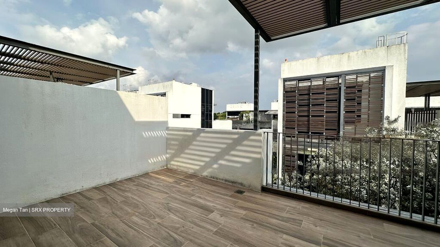 Sunrise Avenue (D28), Terrace #453731251